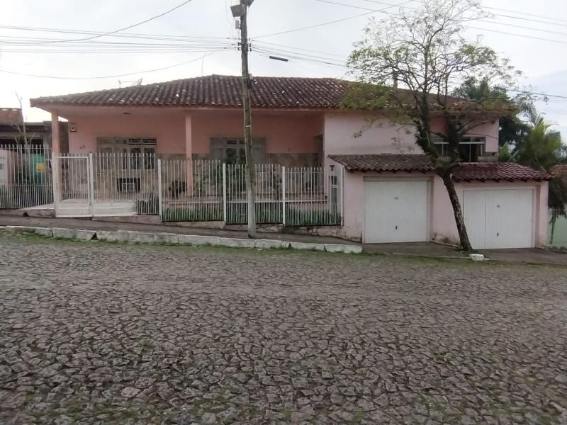  | Casa para Venda - CENTRO - CAMAQUÃ