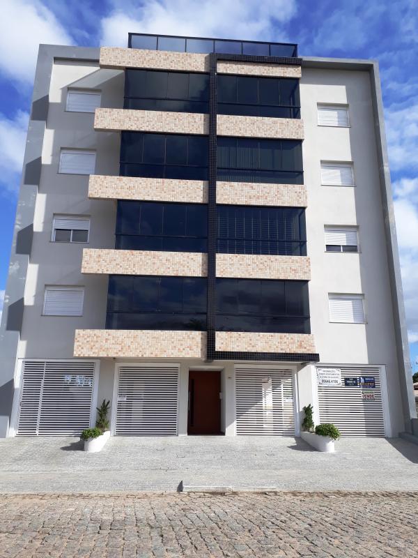  | Apartamento para Aluguel - Olaria - CAMAQUÃ