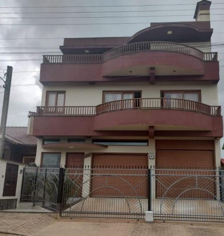  | Sobrado para Venda - Hípico - Camaquã